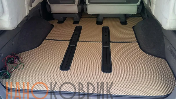 Автомобильные коврики ЭВА (EVA) для Nissan Elgrand  I правый руль (E50) (7 мест - сиденья 2 ряда без прохода на 3) 1997-2002 