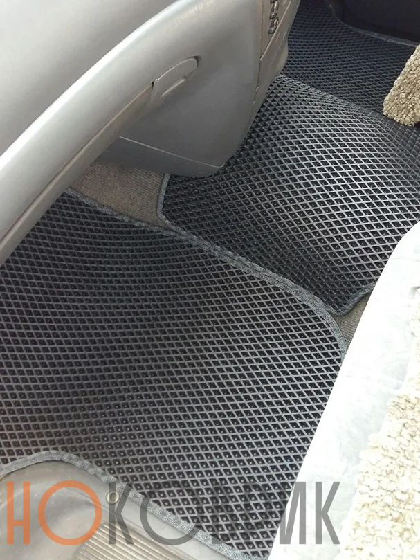 Автомобильные коврики ЭВА (EVA) для Toyota Town Ace Noah V правый руль (4WD) (2 ряд сидений цельный) 1996-2001 