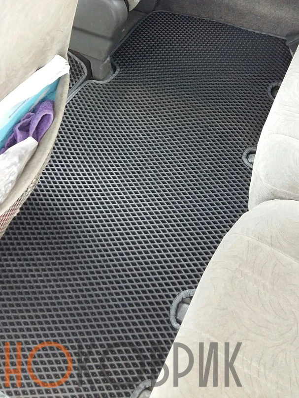 Автомобильные коврики ЭВА (EVA) для Toyota Town Ace Noah V правый руль (4WD) (2 ряд сидений цельный) 1996-2001 