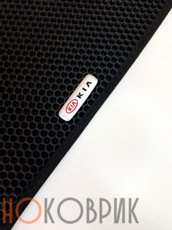Фурнитура для автоковриков: логотип Kia 